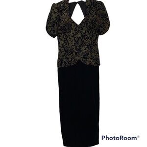 Black Velvet Maxi Dress Prom Scott McClintock Gown